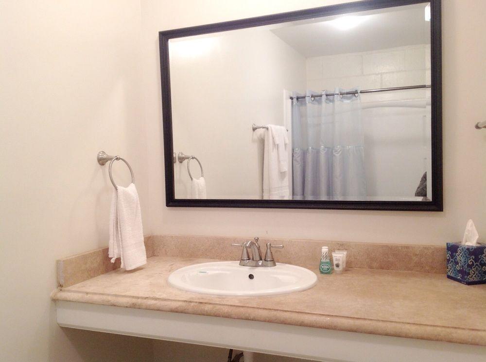 Jefferson Inn And Suites ภายนอก รูปภาพ