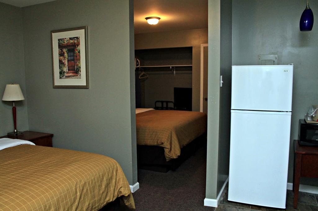 Jefferson Inn And Suites ภายนอก รูปภาพ