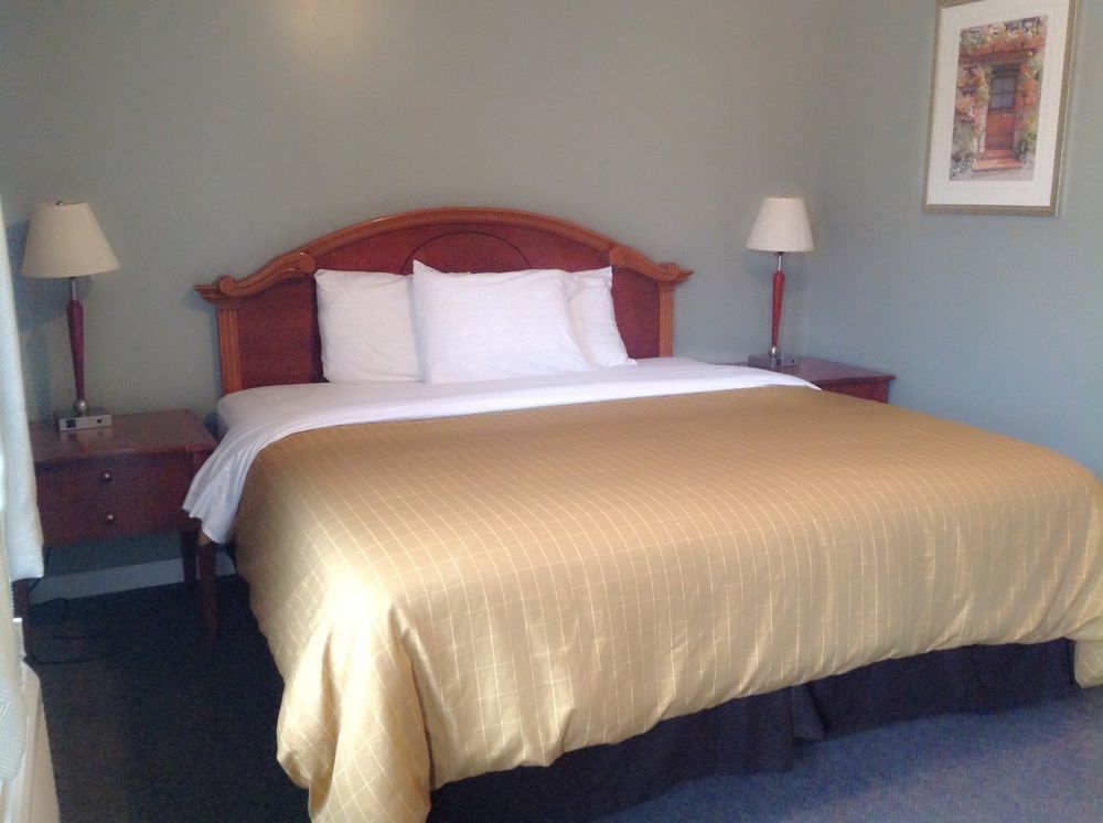 Jefferson Inn And Suites ภายนอก รูปภาพ