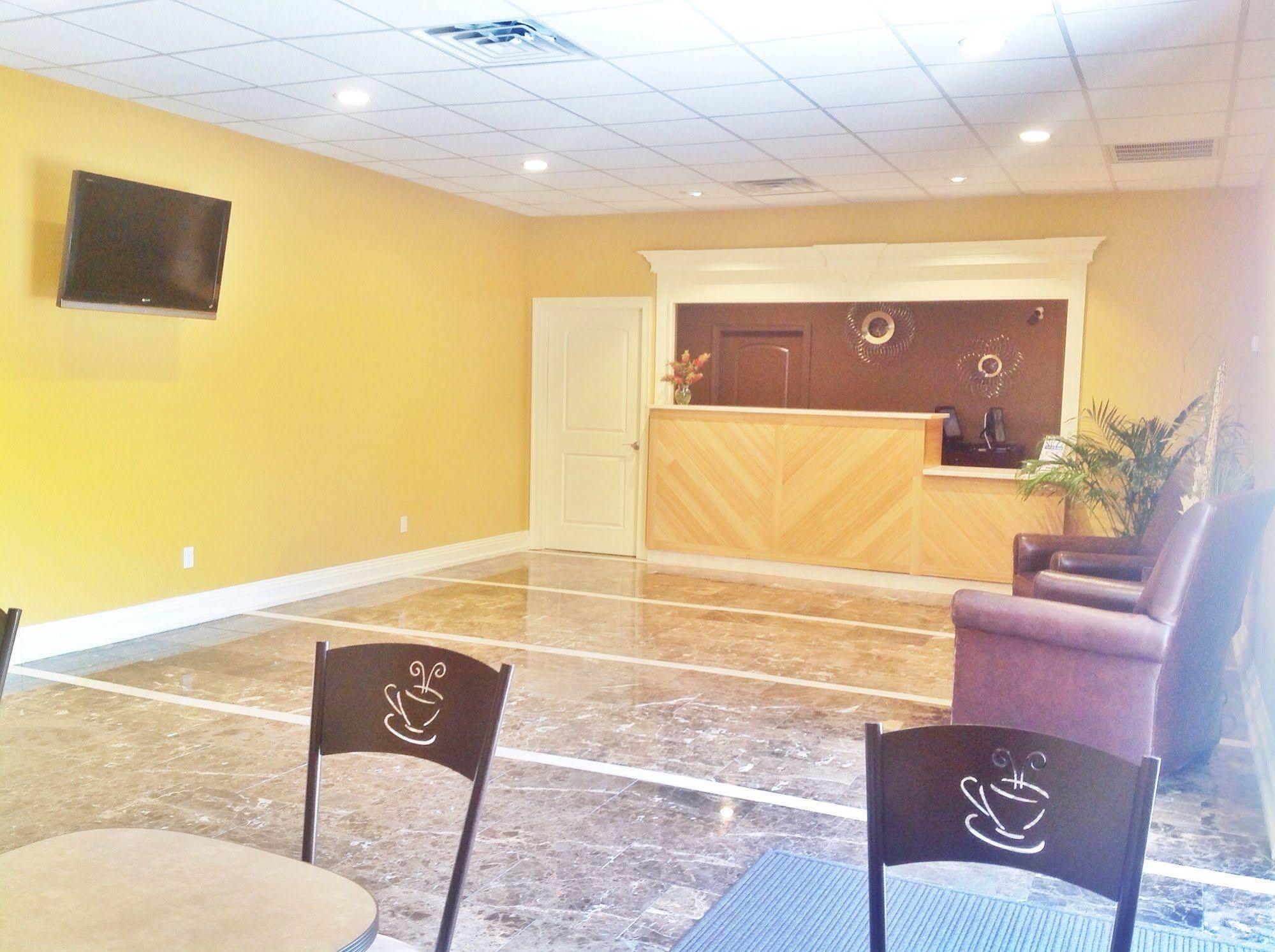 Jefferson Inn And Suites ภายนอก รูปภาพ