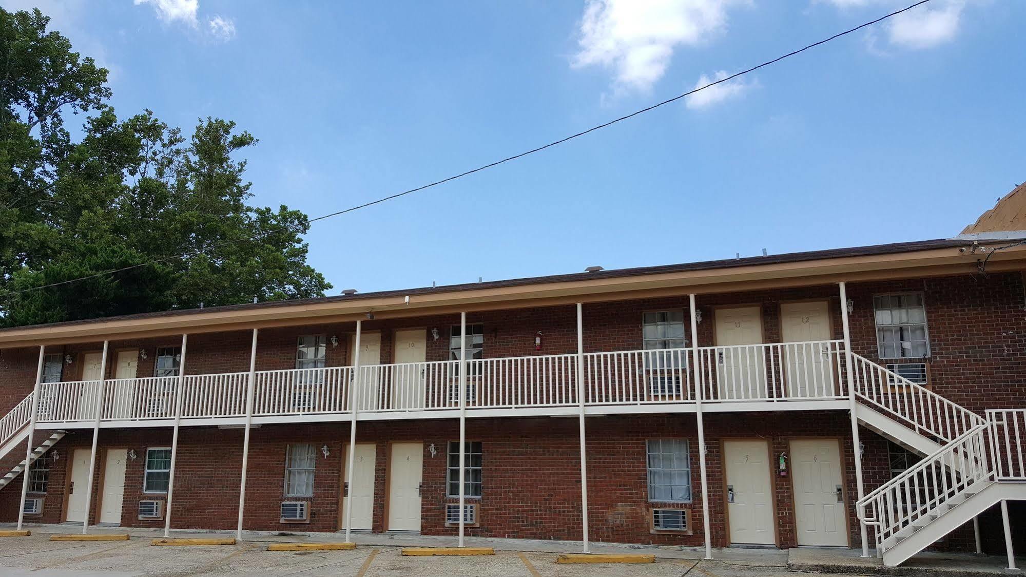 Jefferson Inn And Suites ภายนอก รูปภาพ